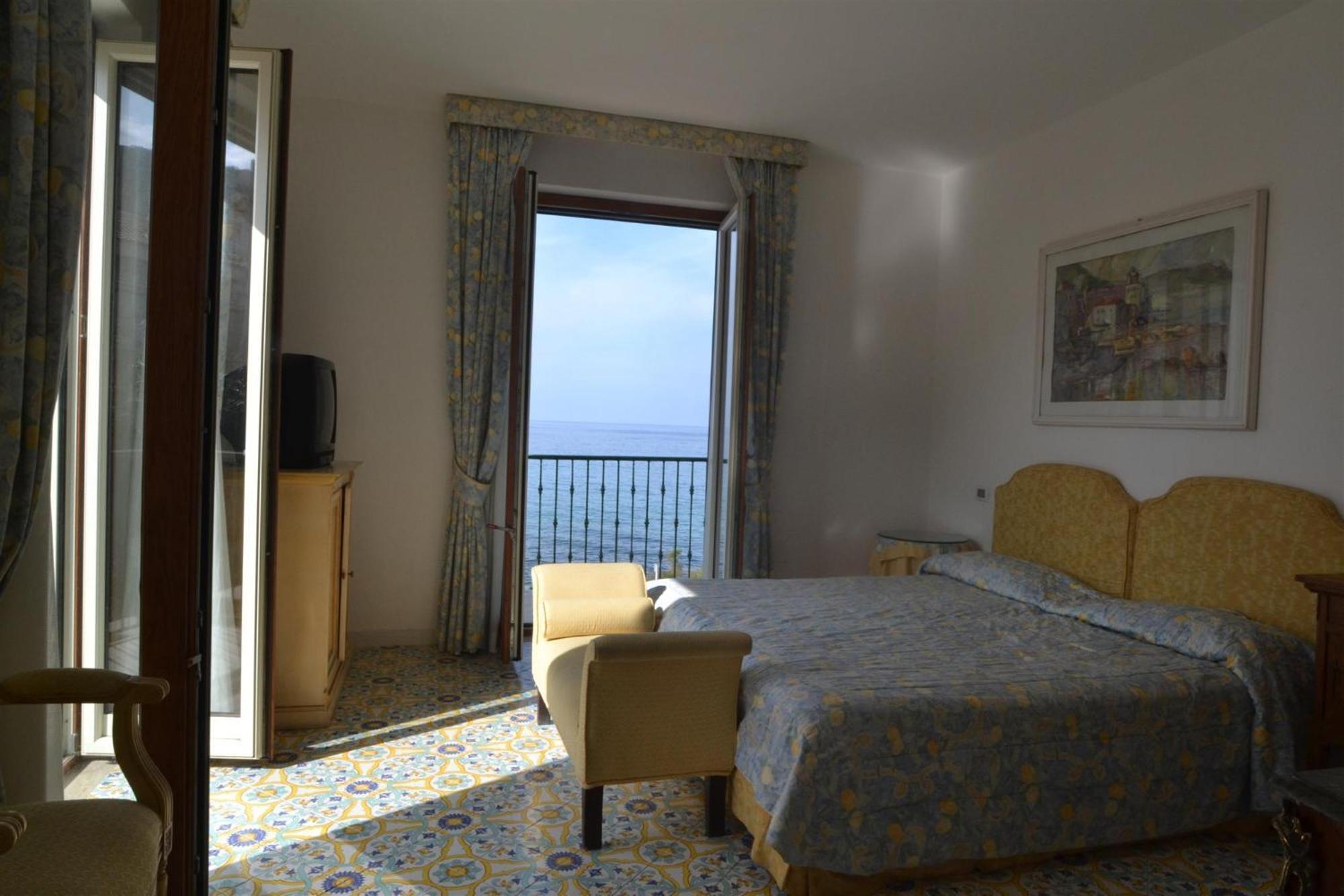 Hotel Villa Sirio Santa Maria di Castellabate Buitenkant foto